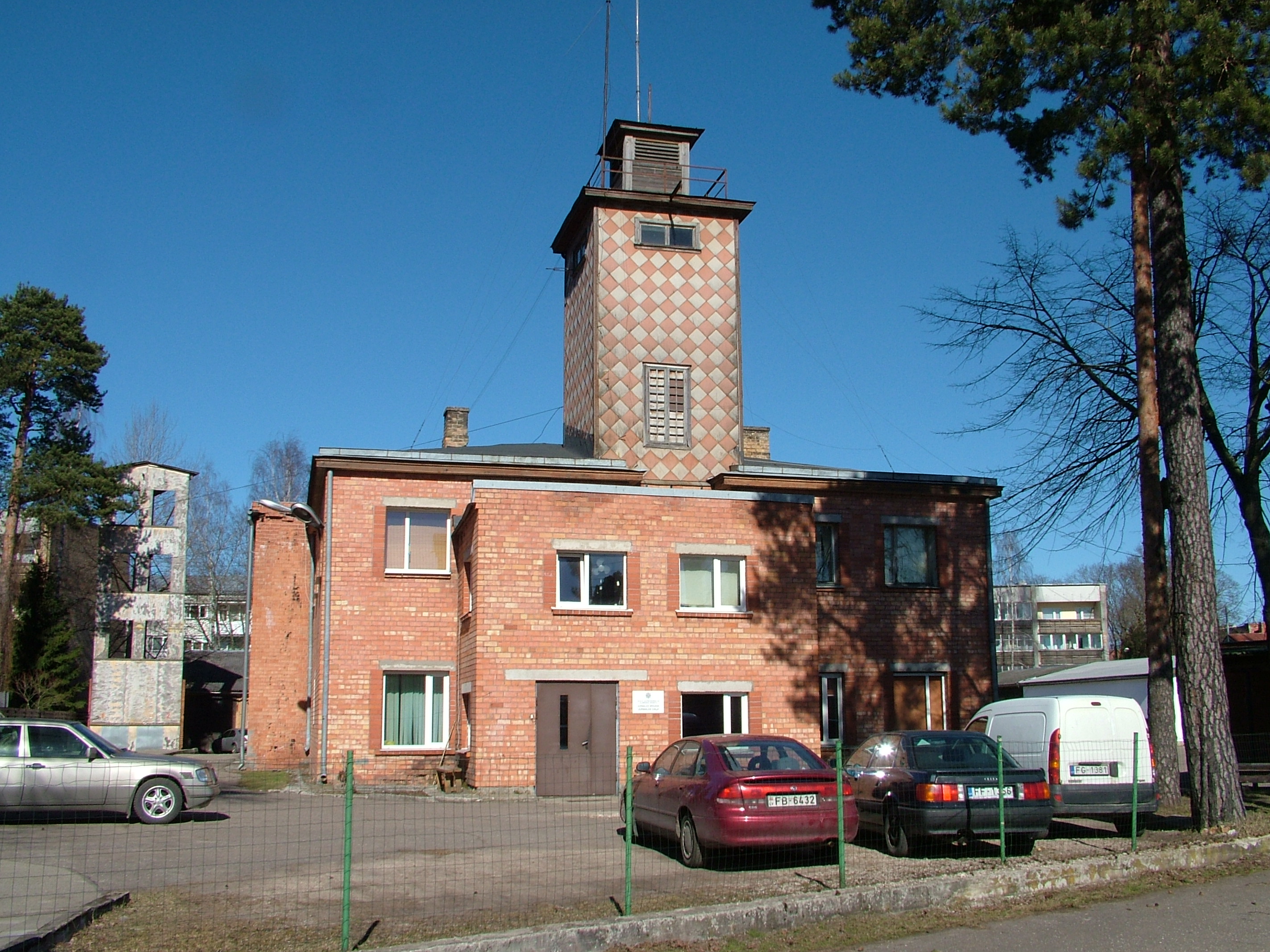 Dubultu ugunsdzēsēju depo